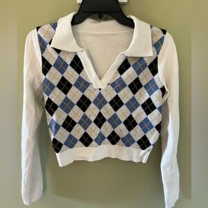 Women's Argyle Colorblock Cropped Long Sleeve V-Neck Sweater. Size M.